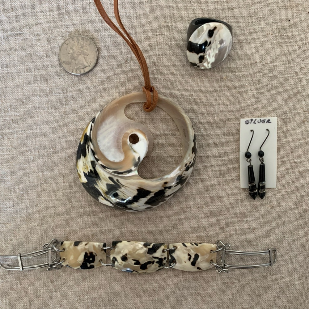 Caribbean Sea Shell & Coral Necklace Set